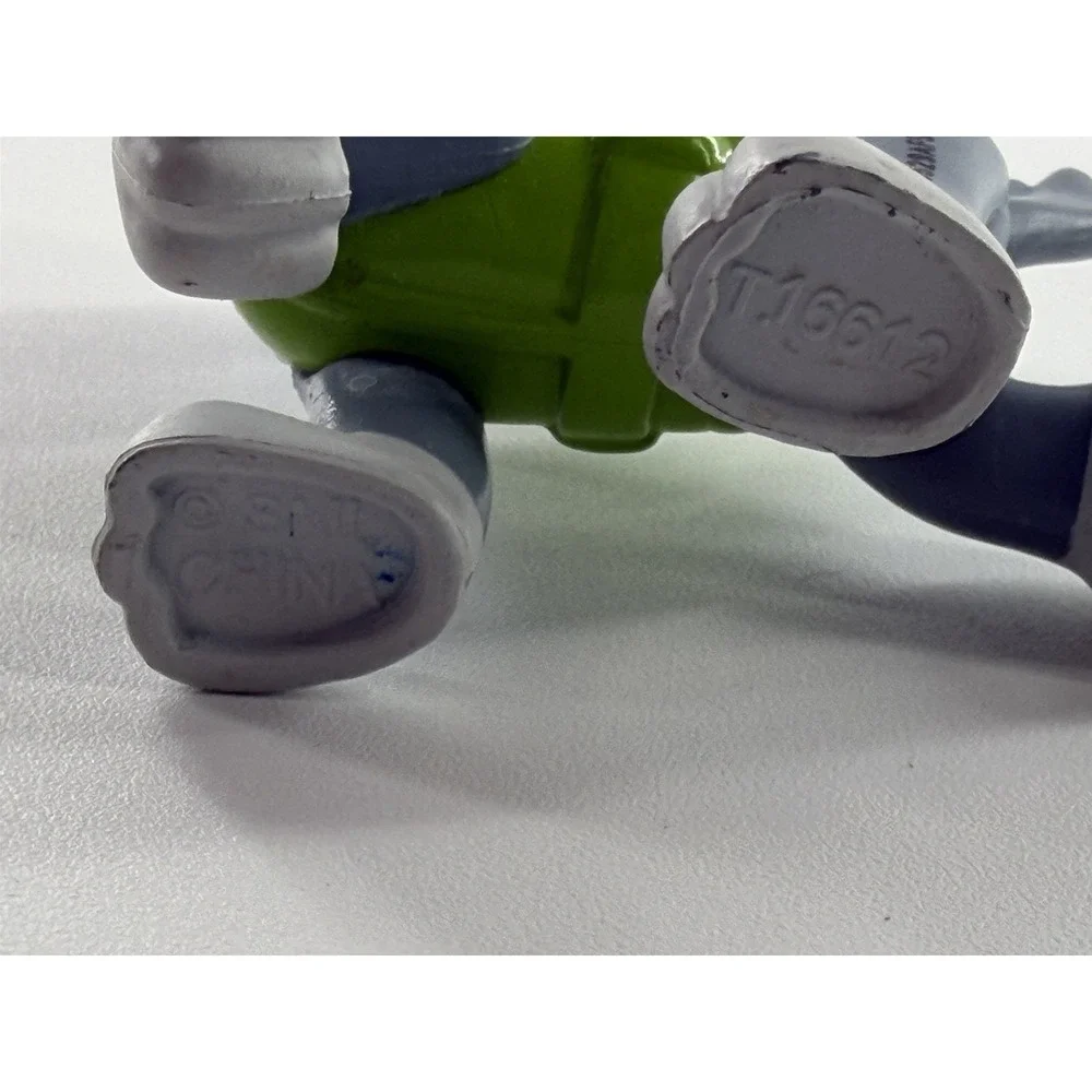 PAW Patrol Rocky Recycles Pup Figure Green Hat‎ Toy Spin Master